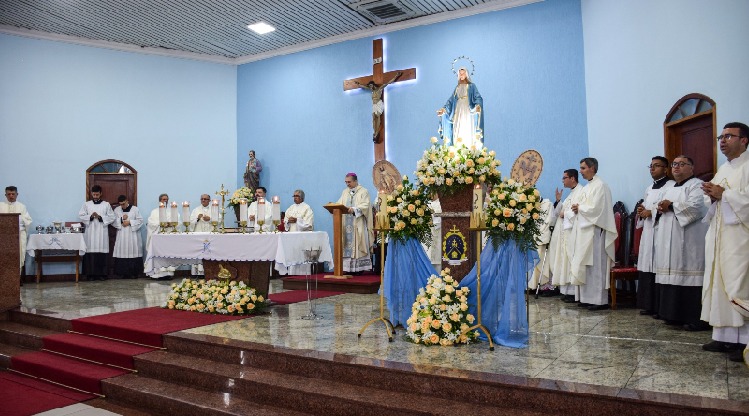 Diocese eleva Santuário da Medalha Milagrosa, em Volta Redonda
