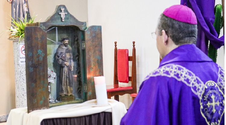 Diocese recebe relíquia de 1° grau de São Francisco de Assis
