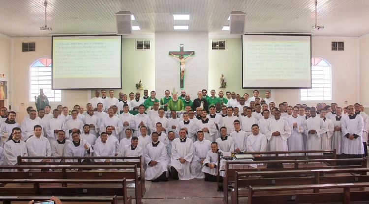 Seminaristas de Teologia do Leste 1 realizam Missão na Diocese de Barra do Piraí - Volta Redonda
