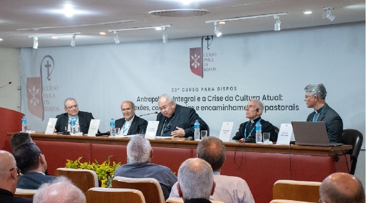 Encontro anual dos Bispos do RJ aborda temáticas atuais: Antropologia Integral e Crise da Cultura