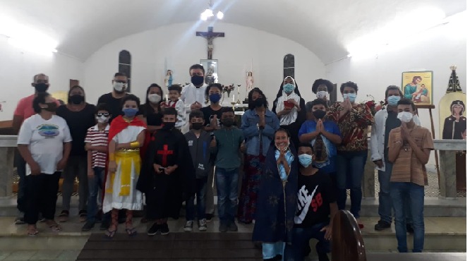 Paróquia Santo Antônio- Lídice promove terço das crianças