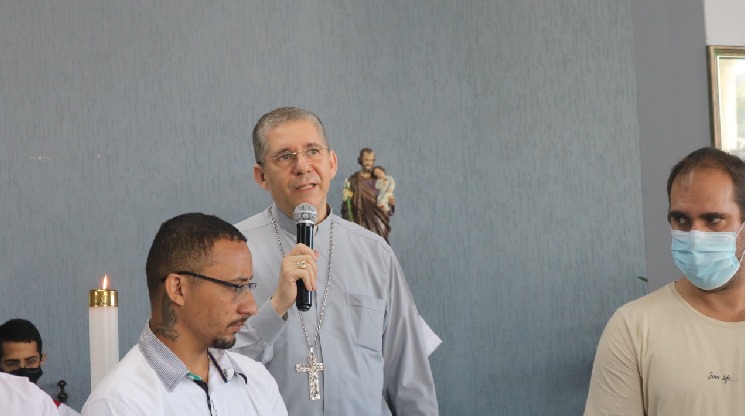 Bispo diocesano se reúne com os funcionários demitidos da CSN