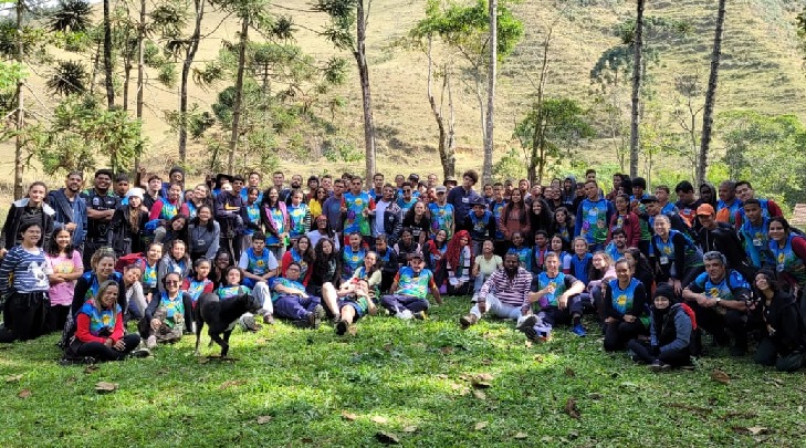 Jovens do Vicariato de Resende participam do acampamento "Na Trilha com Jesus"